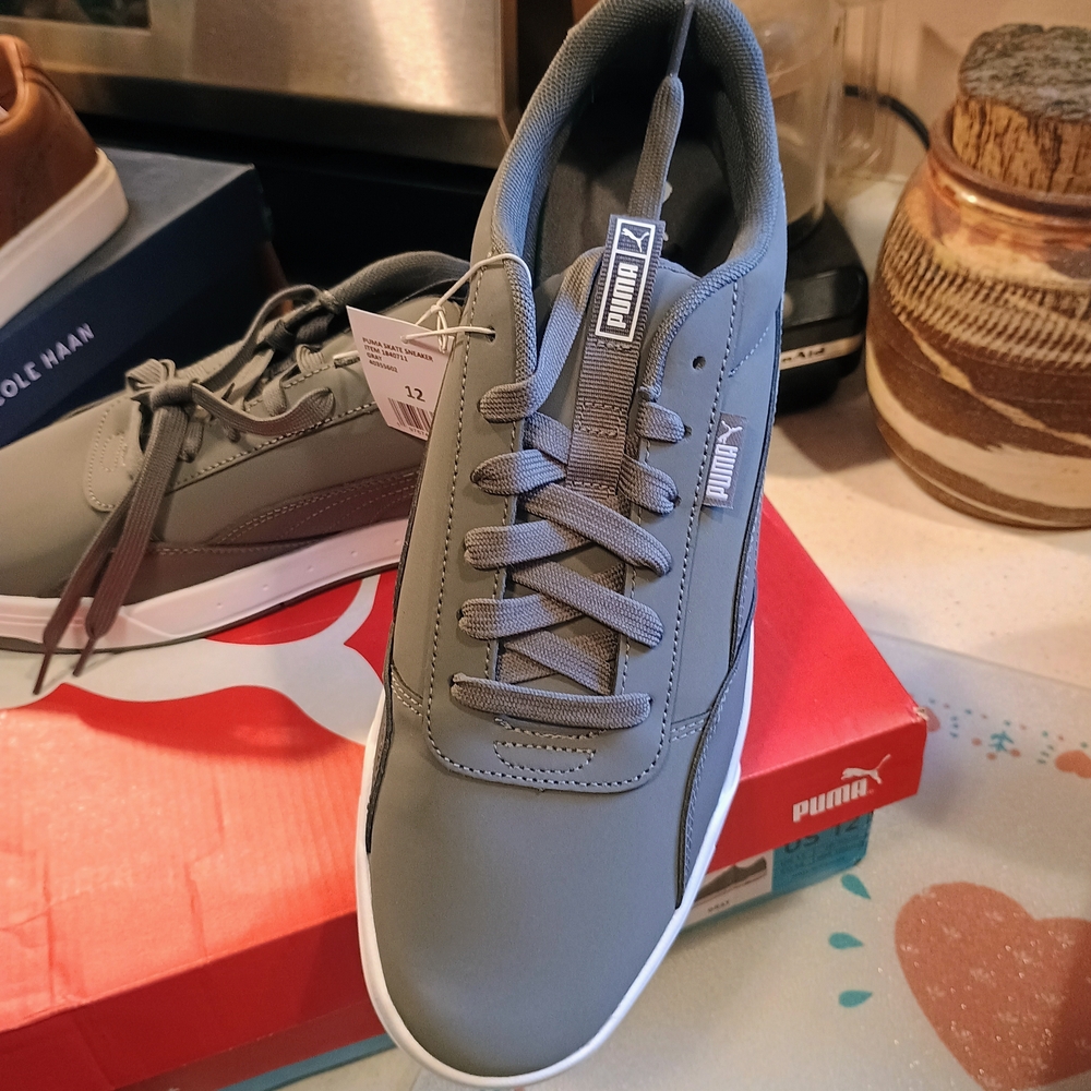 Puma Men's Gray Sneakers - Picture 2 of 7